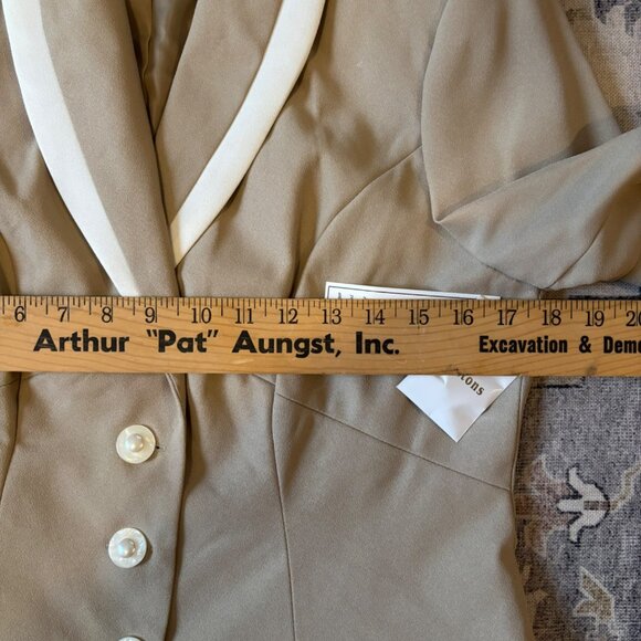 Kew Magram Collection Womens Beige & Cream Button-Up Blazer & Skirt Set Size 8 - Picture 5 of 10